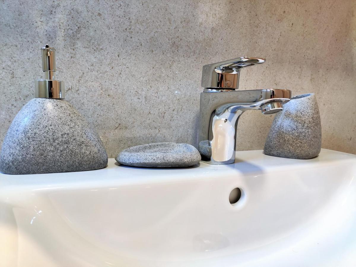 Kala Rooms & Suites بودفا المظهر الخارجي الصورة